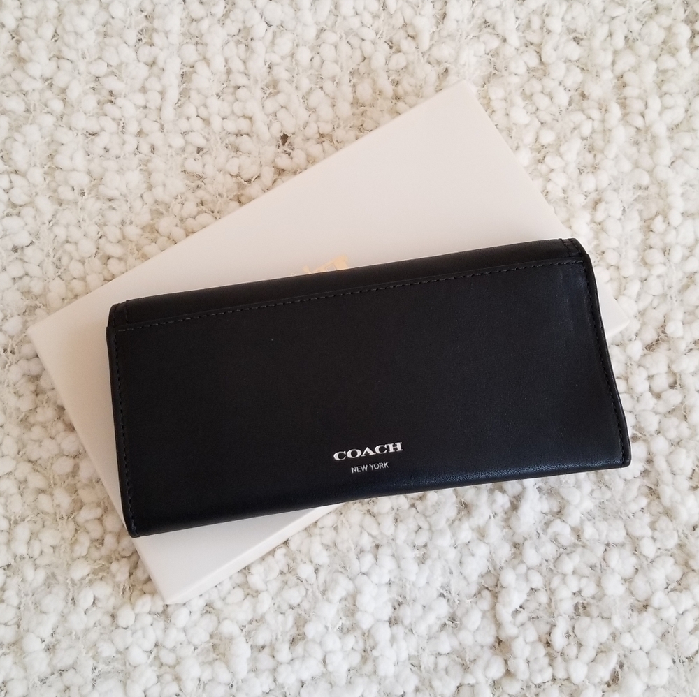 Coach Wallet - Picture 2 of 9